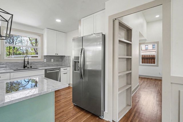 317 Willard Dr, Nashville, TN 37211