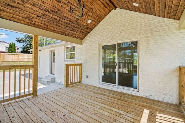 317 Willard Dr, Nashville, TN 37211