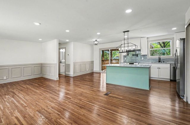 317 Willard Dr, Nashville, TN 37211