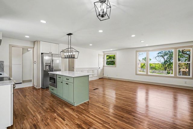 317 Willard Dr, Nashville, TN 37211