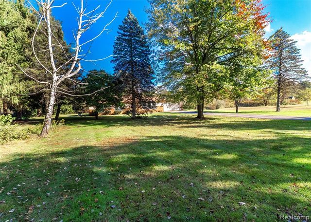 6208 Marathon Road, Otter Lake, MI 48464