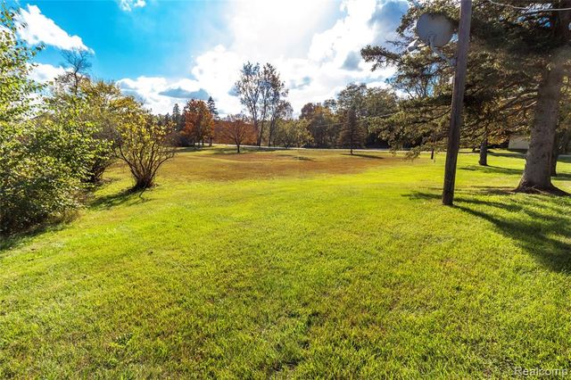 6208 Marathon Road, Otter Lake, MI 48464