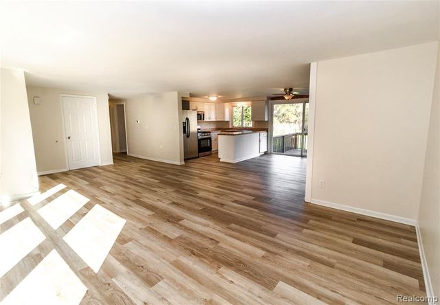 6208 Marathon Road, Otter Lake, MI 48464