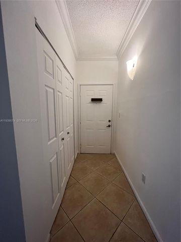 1000 Scotia Dr 101, Hypoluxo, FL 33462