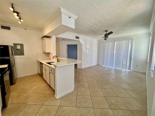 1000 Scotia Dr 101, Hypoluxo, FL 33462