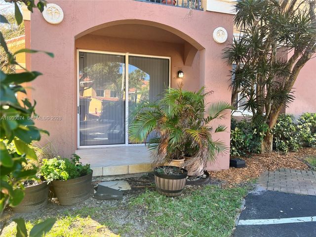 1000 Scotia Dr 101, Hypoluxo, FL 33462