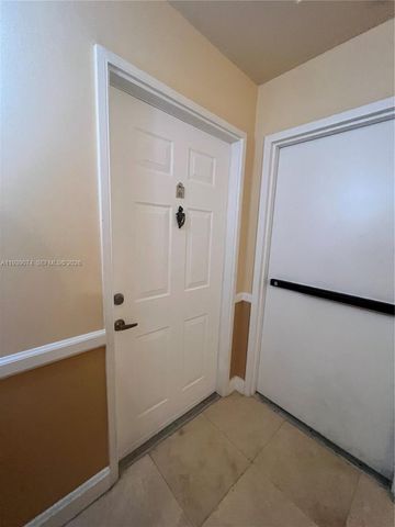 1000 Scotia Dr 101, Hypoluxo, FL 33462