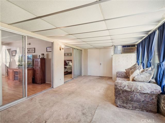 19401 Oak Crossing, Newhall, CA 91321