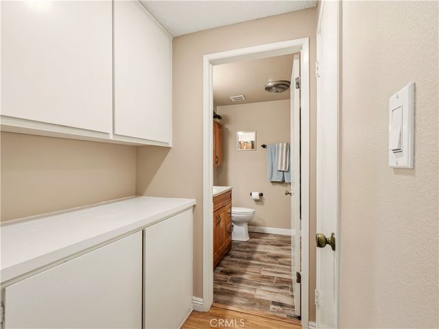19401 Oak Crossing, Newhall, CA 91321