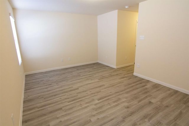 8627 Doris Oaks Circle, Houston, TX 77028