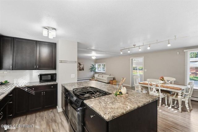 2609 Kona Lane, Anchorage, AK 99517