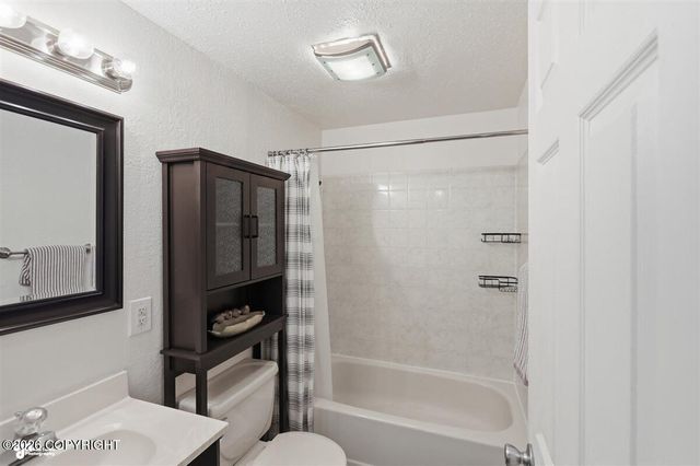 2609 Kona Lane, Anchorage, AK 99517