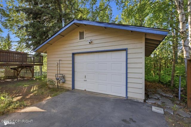 2609 Kona Lane, Anchorage, AK 99517