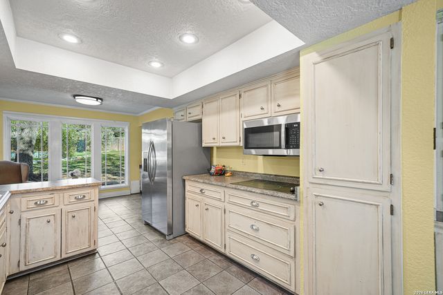 15607 Heimer Rd, San Antonio, TX 78232
