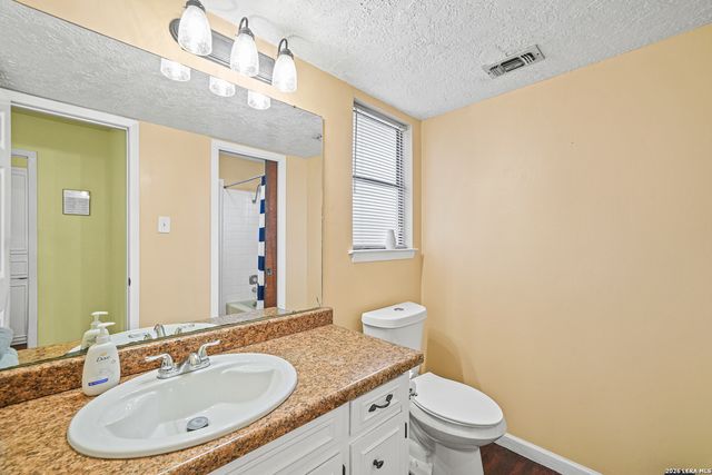 15607 Heimer Rd, San Antonio, TX 78232