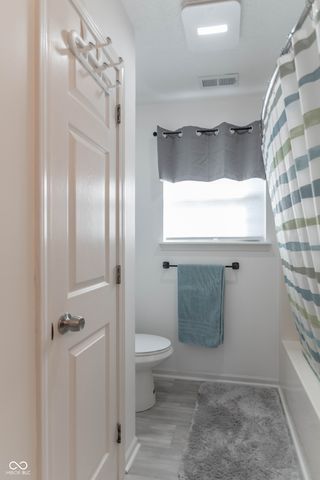 8533 Legacy Court, Fishers, IN 46038