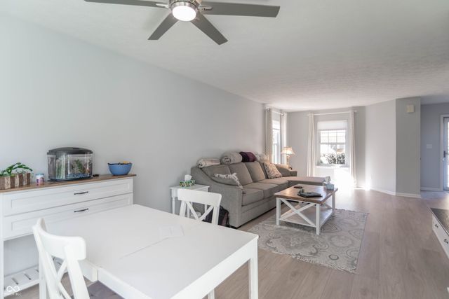 8533 Legacy Court, Fishers, IN 46038