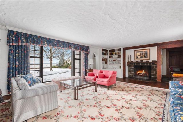 3 Cedar Island, Larchmont, NY 10538