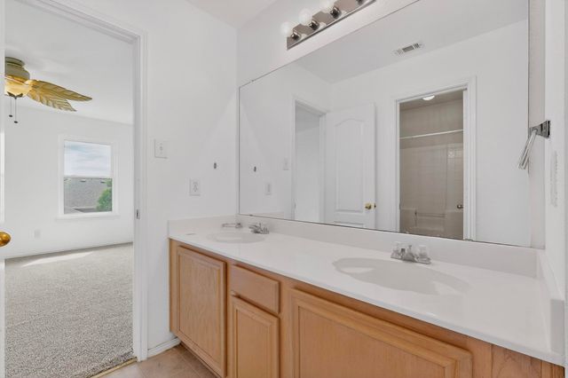 812 Windswept Drive, Cedar Hill, TX 75104