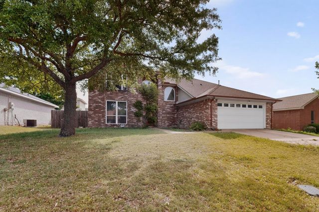 812 Windswept Drive, Cedar Hill, TX 75104