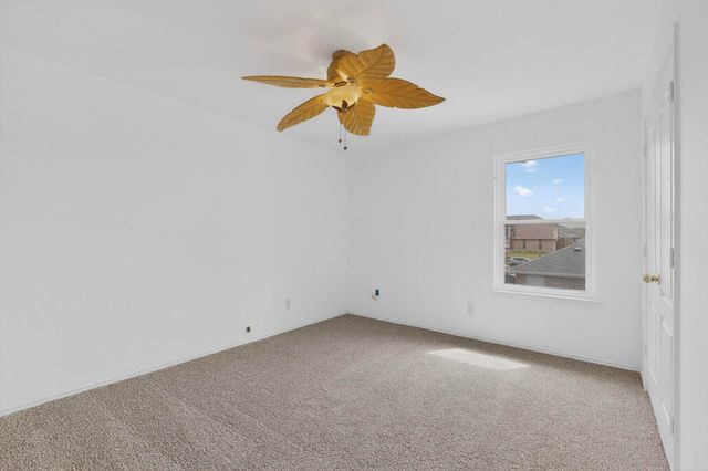 812 Windswept Drive, Cedar Hill, TX 75104