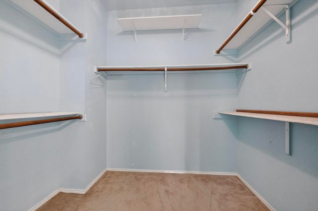 812 Windswept Drive, Cedar Hill, TX 75104