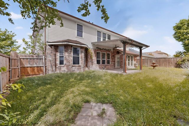 812 Windswept Drive, Cedar Hill, TX 75104