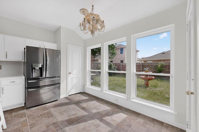 812 Windswept Drive, Cedar Hill, TX 75104