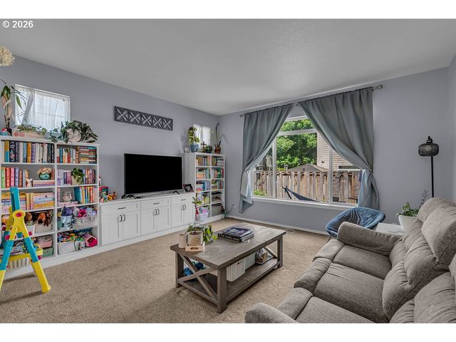 20499 Sw CHANDELLE Ct, Beaverton, OR 97078