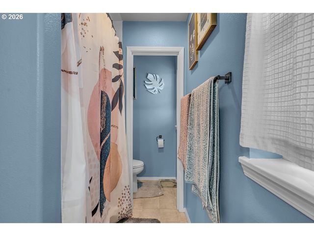 20499 Sw CHANDELLE Ct, Beaverton, OR 97078