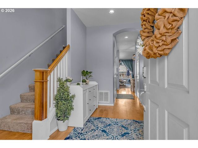 20499 Sw CHANDELLE Ct, Beaverton, OR 97078