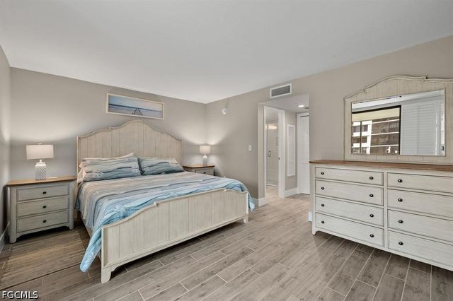 979 E Gulf DR 191, Sanibel, FL 33957