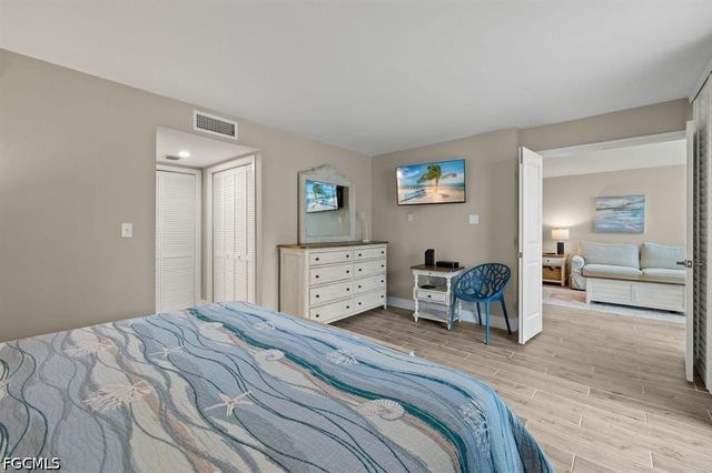 979 E Gulf DR 191, Sanibel, FL 33957