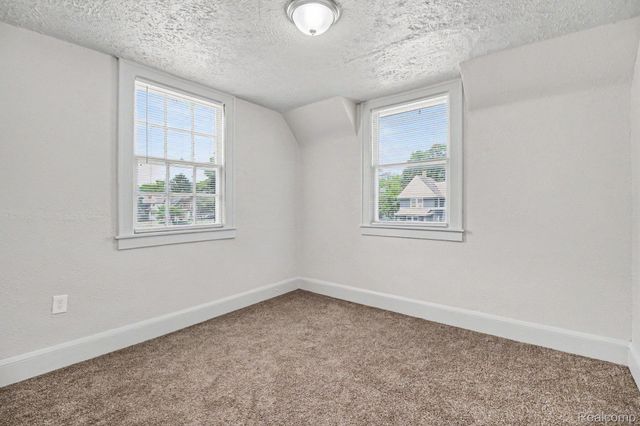 680 N Perry Street, Pontiac, MI 48342
