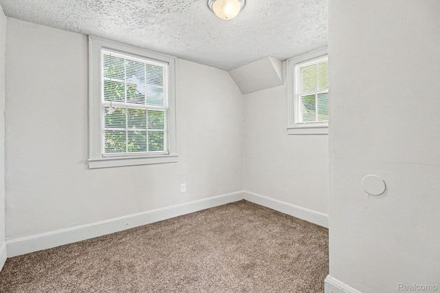 680 N Perry Street, Pontiac, MI 48342