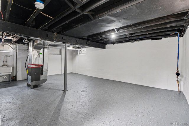 680 N Perry Street, Pontiac, MI 48342