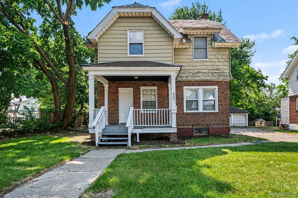 680 N Perry Street, Pontiac, MI 48342
