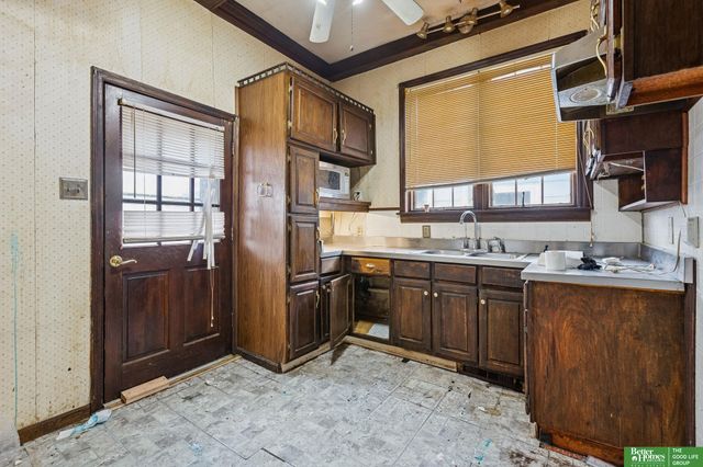 2510 S 11th Street, Omaha, NE 68108