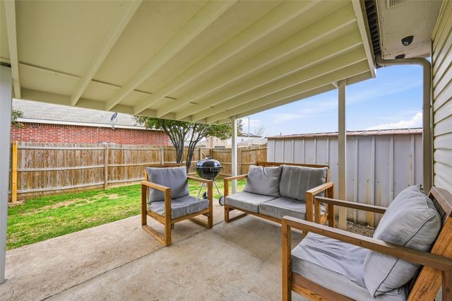 8720 Hunters Point Way, Fort Worth, TX 76123