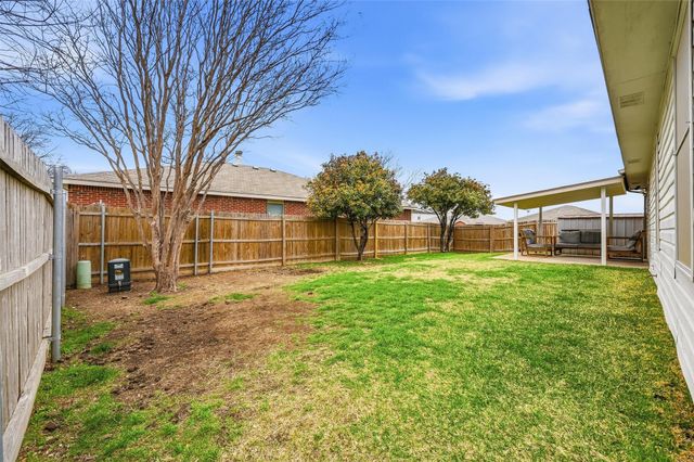 8720 Hunters Point Way, Fort Worth, TX 76123