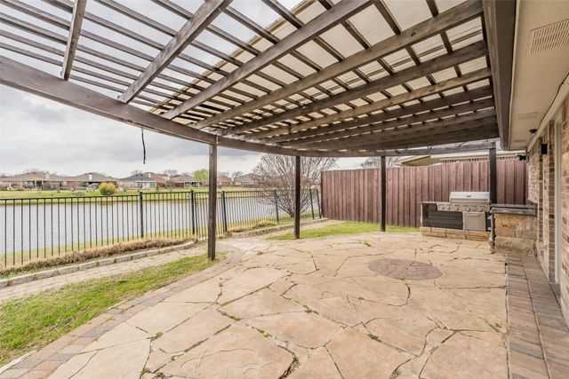 7414 Lake Front Trail, Arlington, TX 76002