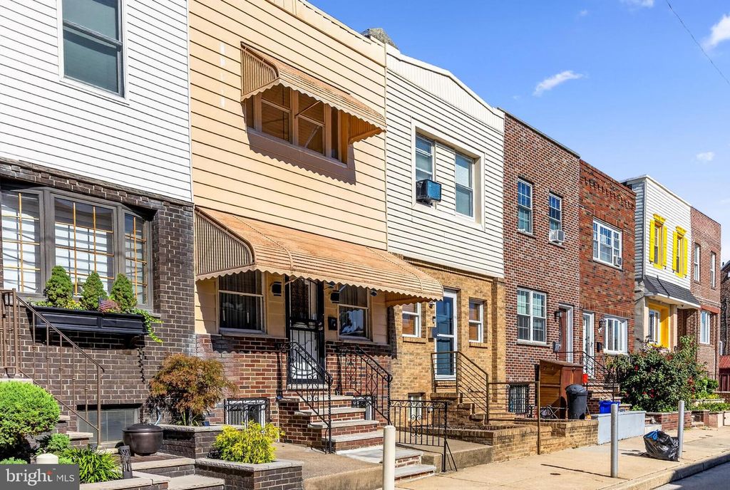 2816 S CAMAC ST, PHILADELPHIA, PA 19148 — photo 2