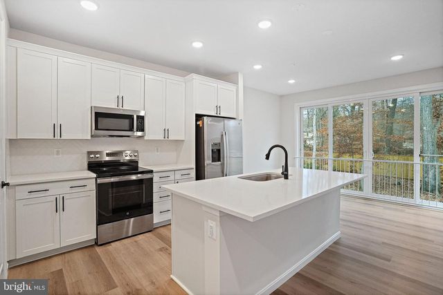 152 CATALPA DR, North East, MD 21901