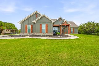 3265 Beacon Lake Drive, Bluff Dale, TX 76433