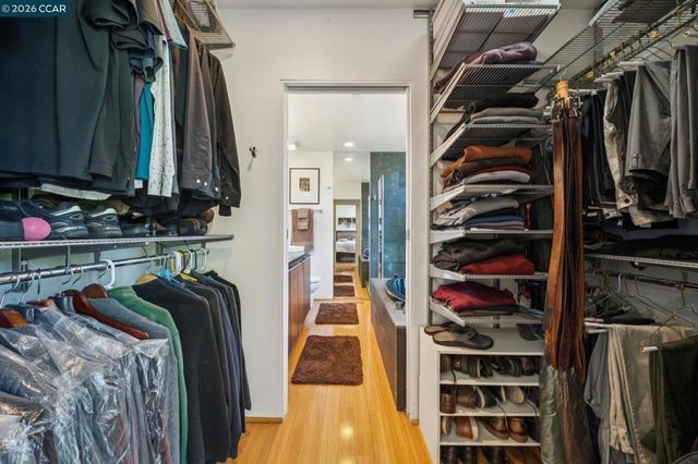 34 Underhill Rd, Orinda, CA 94563