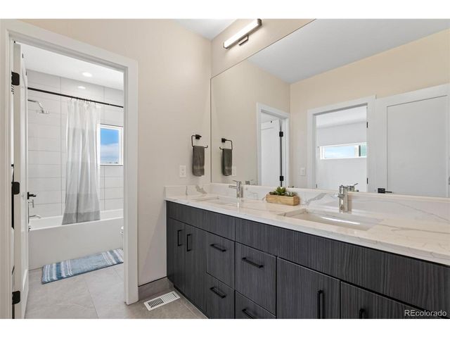 1727 Julian St, Denver, CO 80204