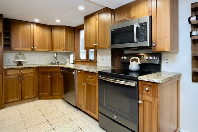 182 Hines Road, Cumberland, RI 02864