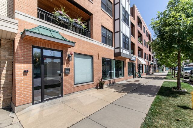 20 S Fairview Avenue 4N, Park Ridge, IL 60068