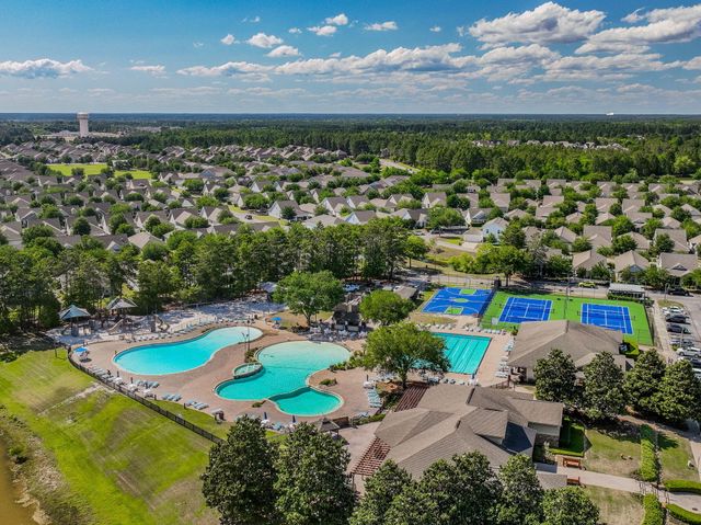 142 Mill Pond Cove, Freeport, FL 32439