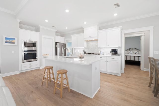 142 Mill Pond Cove, Freeport, FL 32439